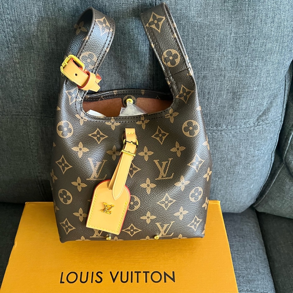 Louis Vuitton Brown and Tan Monogram Tote